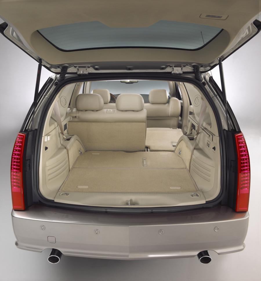  Cadillac SRX 2004 года  (фото 46 из 103)